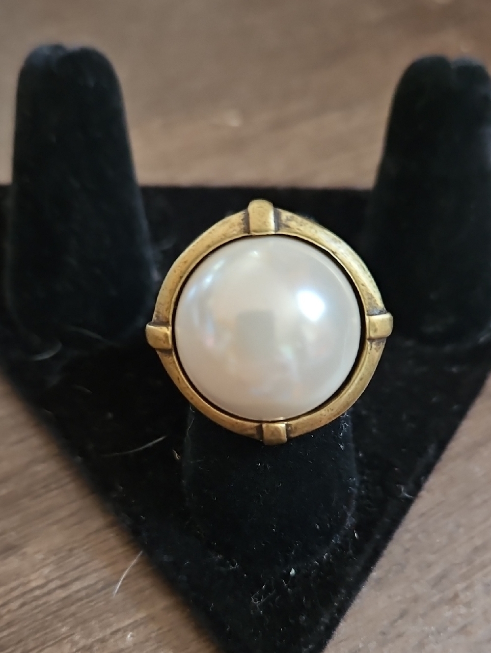 French Kande Vintage Brass Tone Faux Pearl Round Statement Ring -